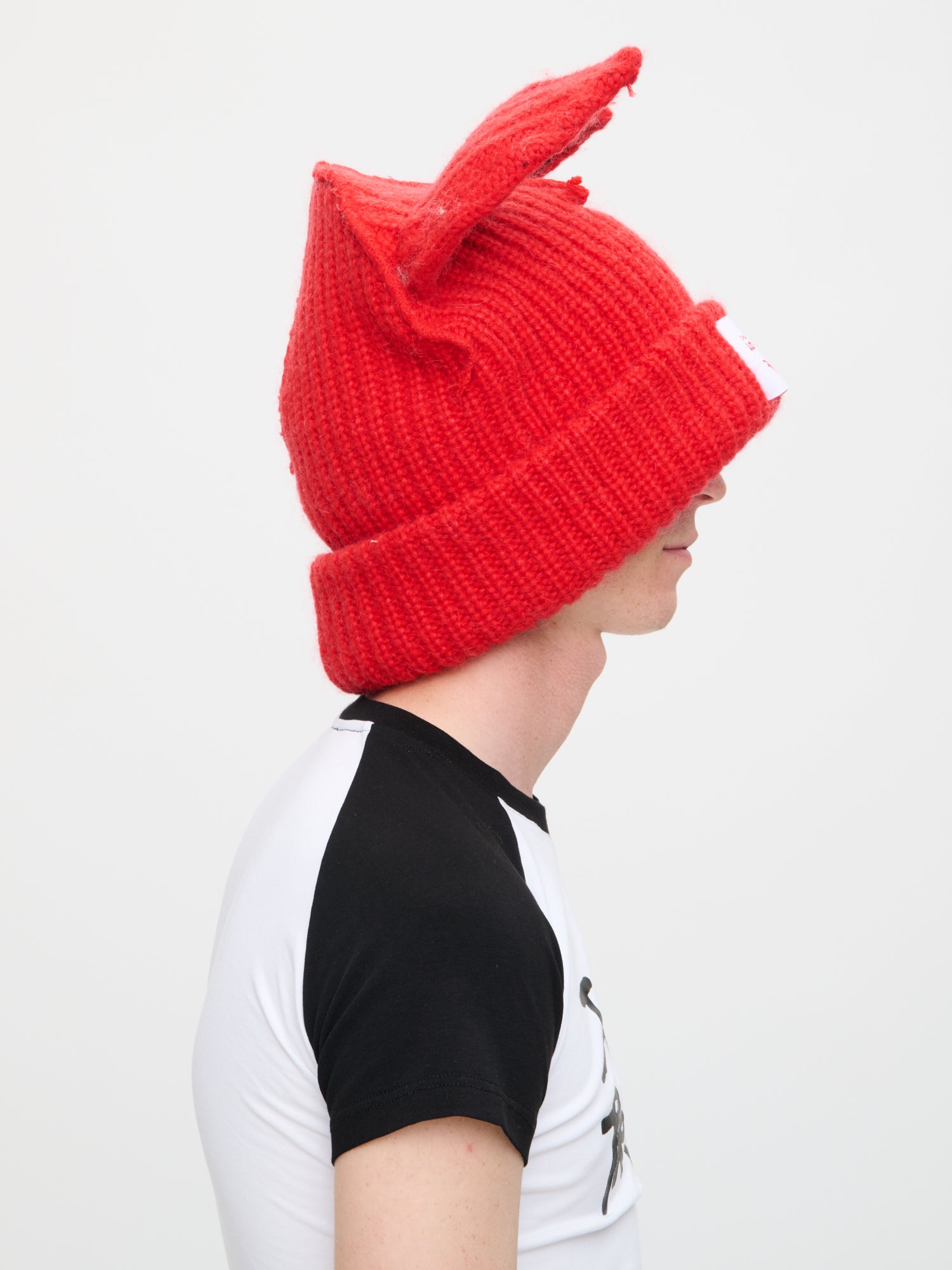 ARTISANAL SUPERSIZED FOX BEANIE in RED BLACK - Image 4