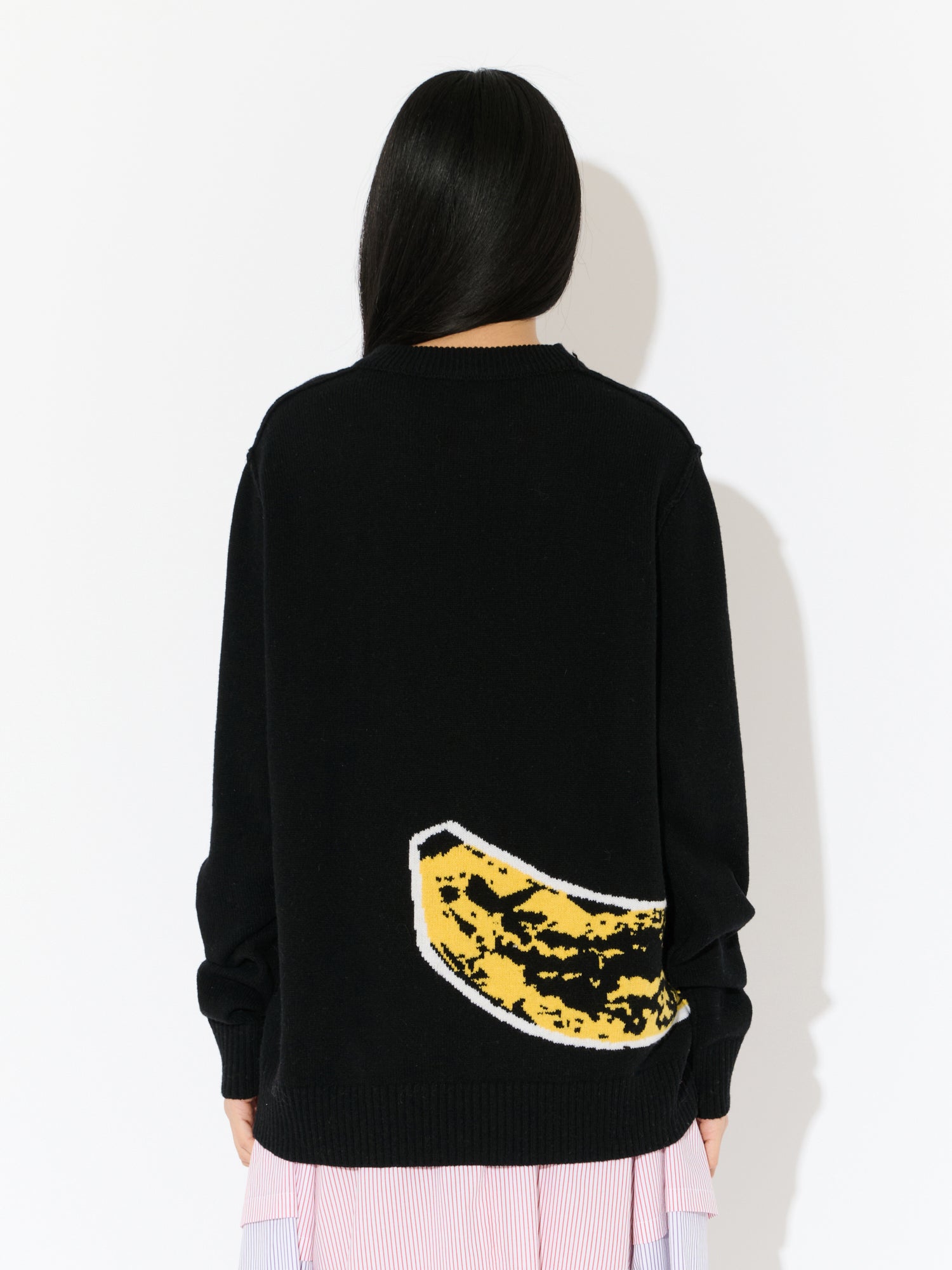 GRAPHIC JUMPER in BLACK YELLOW BANANA - Image 4